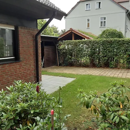 Apartment Pad 2 *